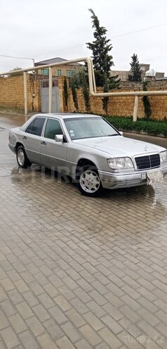 Mercedes E 200 1993, 373,683 km - 2.0 l - Bakı