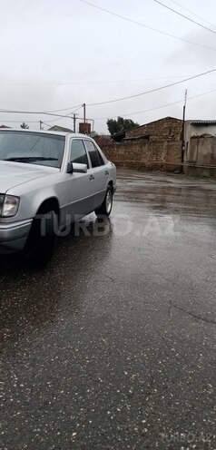 Mercedes E 200 1993, 373,683 km - 2.0 l - Bakı