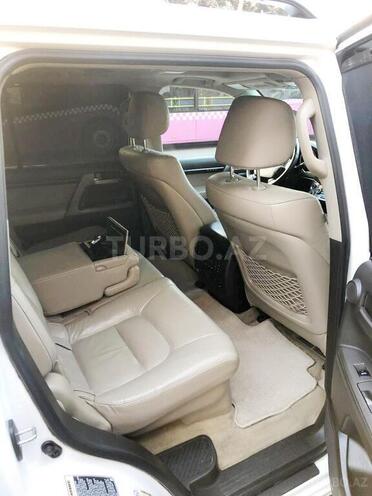 Toyota Land Cruiser 2010, 130,000 km - 5.7 l - Bakı