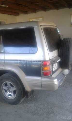 Mitsubishi Pajero 1993, 240,000 km - 2.5 l - Şamaxı