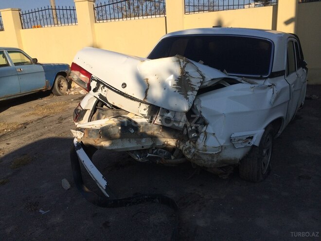 GAZ 3110 2004, 187,000 km - 0.3 l - Salyan
