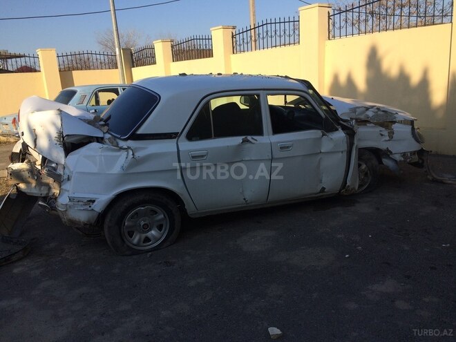 GAZ 3110 2004, 187,000 km - 0.3 l - Salyan