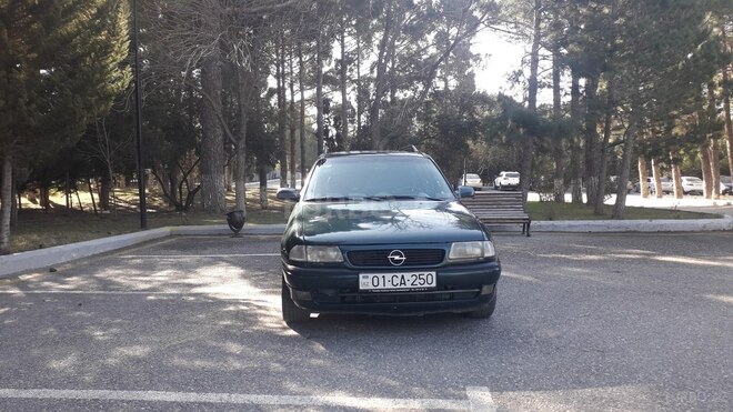 Opel Astra 1997, 458,000 km - 1.6 l - Bakı