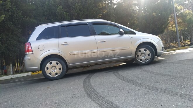 Opel Zafira 2006, 220,000 km - 1.6 l - Sumqayıt