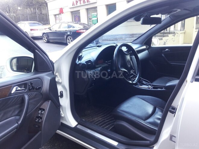 Mercedes C 240 2004, 90,000 km - 2.6 л - Bakı