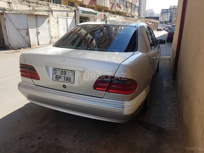 Mercedes E 230 1995, 502,000 km - 2.3 l - Bakı