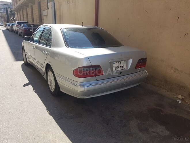 Mercedes E 230 1995, 502,000 km - 2.3 l - Bakı