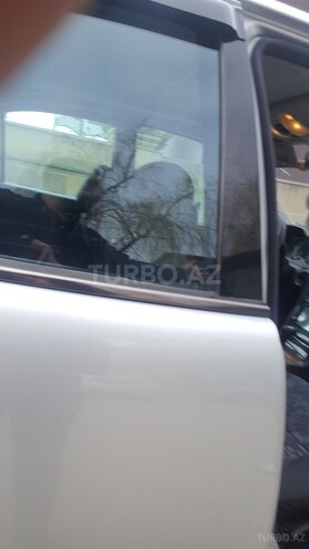 Mercedes E 240 1999, 322,000 km - 2.4 l - Quba