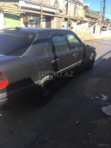 Mercedes C 220 1993, 300,000 km - 2.2 l - Bakı