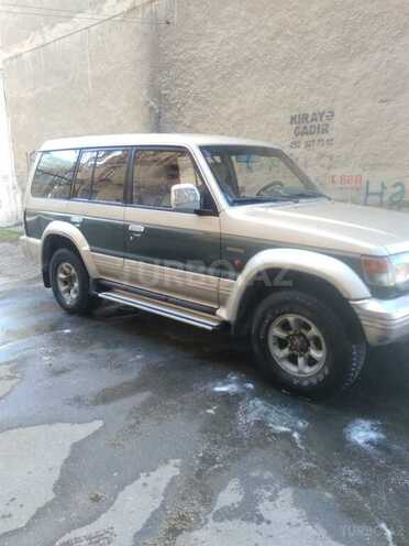 Mitsubishi Pajero 1993, 305,361 km - 0.3 л - Bakı