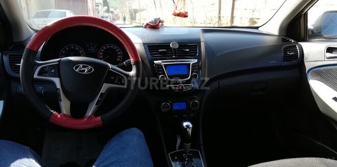 Hyundai Accent 2011, 133,000 km - 1.6 л - Bakı