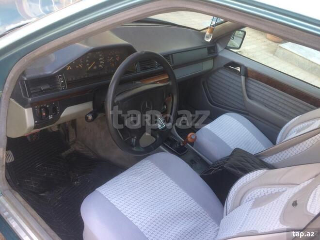 Mercedes E 220 1993, 346,000 km - 2.2 л - Goranboy