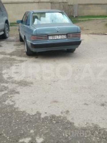 Mercedes 190 1989, 450,000 km - 2.0 л - Yardımlı