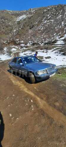 Mercedes 190 1989, 450,000 km - 2.0 л - Yardımlı