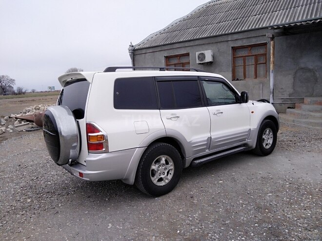 Mitsubishi Pajero 2003, 186,500 km - 3.0 l - Gəncə