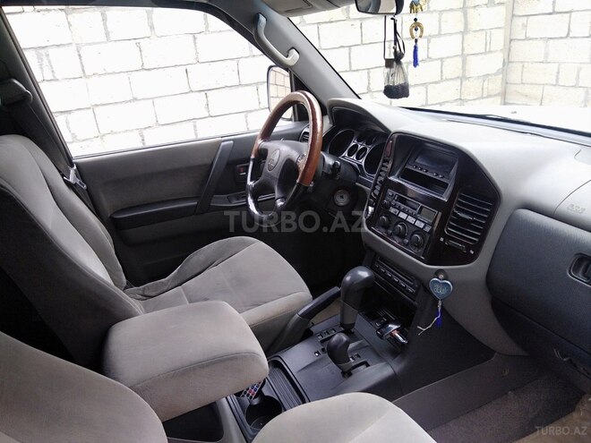 Mitsubishi Pajero 2003, 186,500 km - 3.0 l - Gəncə