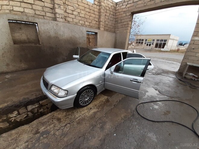 Mercedes C 220 1997, 540,000 km - 2.2 l - Bakı