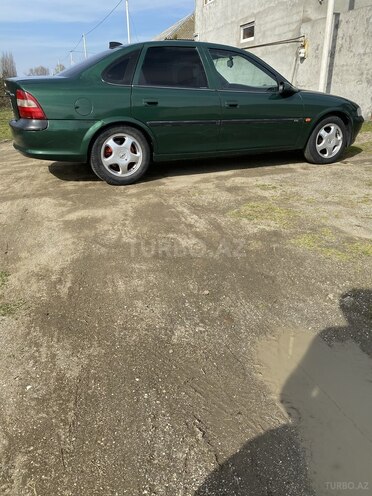 Opel Vectra 1996, 125,837 km - 1.8 l - Lənkəran