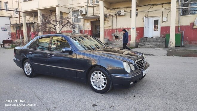 Mercedes E 320 2000, 320,000 km - 3.2 l - Bakı