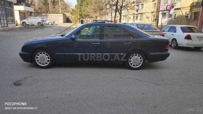 Mercedes E 320 2000, 320,000 km - 3.2 l - Bakı