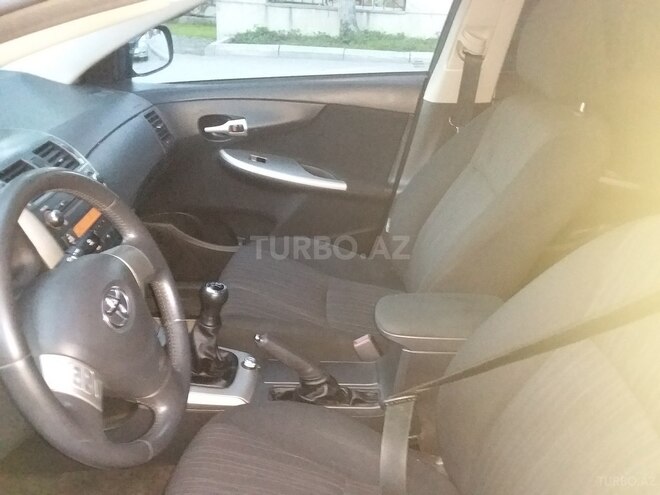 Toyota Corolla 2008, 264,000 km - 1.4 l - Bakı