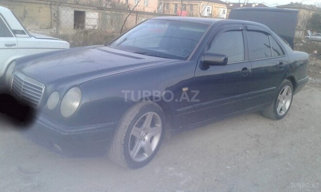 Mercedes E 220 1997, 381,500 km - 2.2 л - Bakı