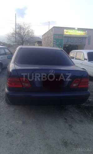 Mercedes E 220 1997, 381,500 km - 2.2 л - Bakı