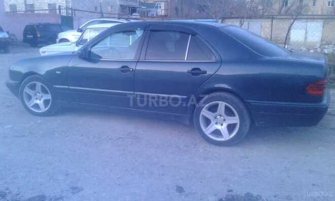 Mercedes E 220 1997, 381,500 km - 2.2 л - Bakı