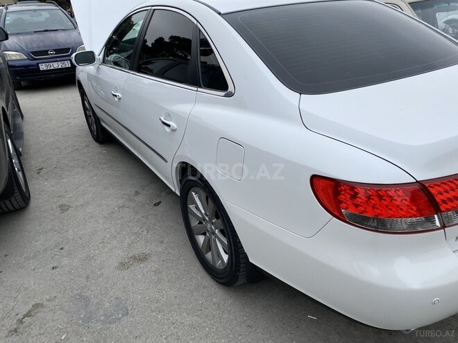 Hyundai Grandeur 2009, 173,600 km - 2.7 l - Qax