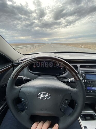 Hyundai Grandeur 2009, 173,600 km - 2.7 l - Qax