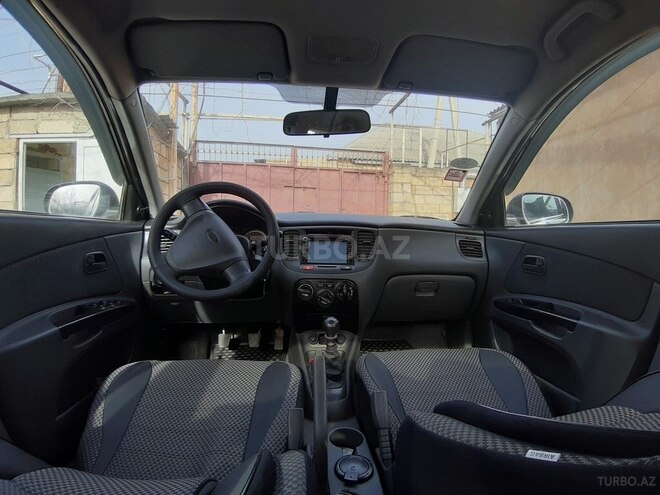 Kia Rio 2011, 216,000 km - 1.4 l - Şirvan