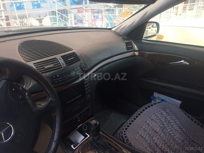 Mercedes E 220 2003, 100,000 km - 2.2 l - Bakı