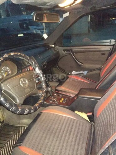 Mercedes C 200 2000, 150,517 km - 2.0 l - Mingəçevir