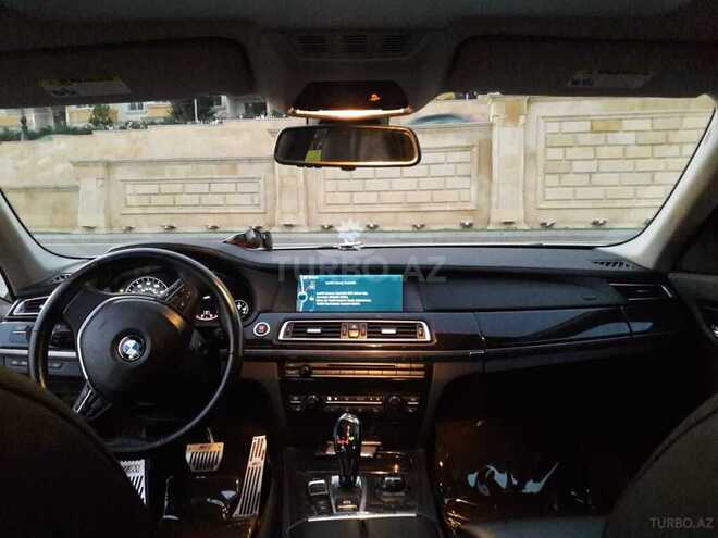 BMW 750 2010, 129,000 km - 4.4 л - Bakı