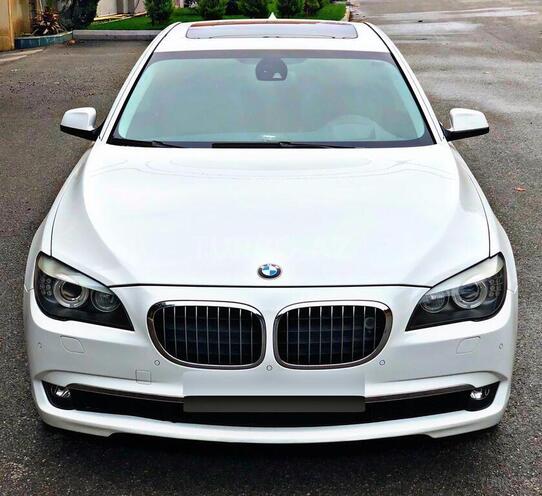 BMW 750 2010, 129,000 km - 4.4 л - Bakı