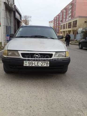 Opel Astra 1994, 375,000 km - 0.2 l - Sumqayıt