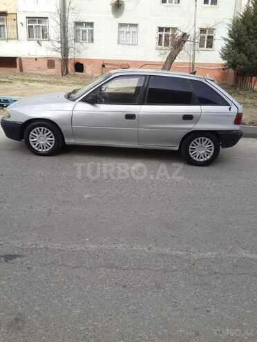 Opel Astra 1994, 375,000 km - 0.2 l - Sumqayıt