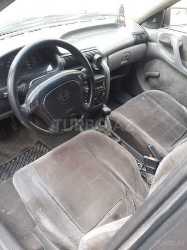 Opel Astra 1994, 375,000 km - 0.2 l - Sumqayıt