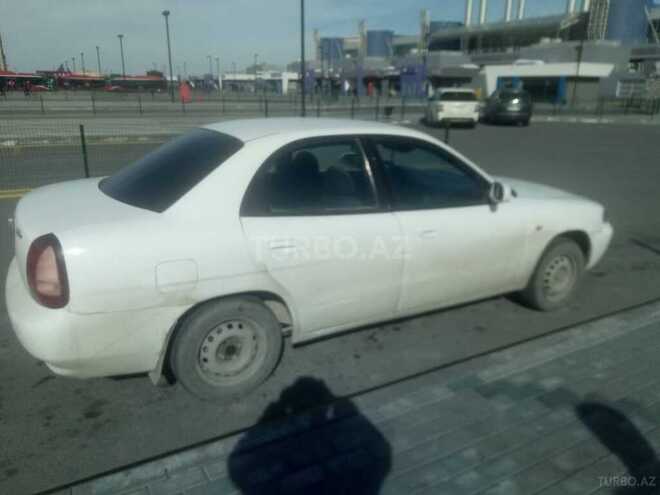 Daewoo Nubira 1998, 269,748 km - 2.0 l - Sumqayıt