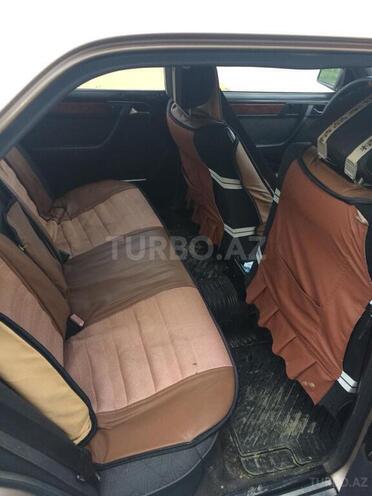 Mercedes E 280 1994, 300,000 km - 2.8 л - Bakı