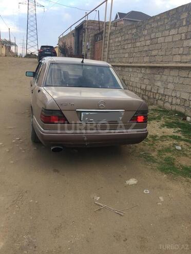 Mercedes E 280 1994, 300,000 km - 2.8 л - Bakı