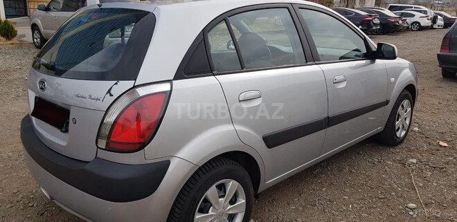 Kia Rio 2006, 133,000 km - 1.4 l - Bakı