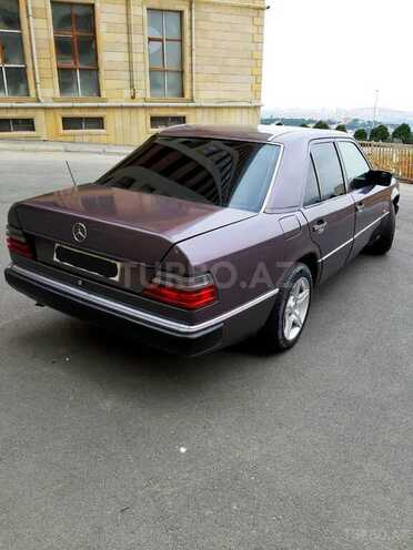 Mercedes E 230 1991, 121,213 km - 2.3 l - Bakı