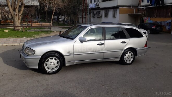Mercedes C 220 1998, 325,600 km - 2.2 l - Bakı