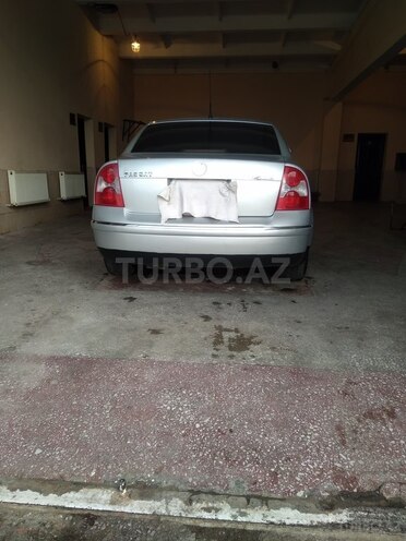 Volkswagen Passat 2002, 202,437 km - 1.8 l - Bakı