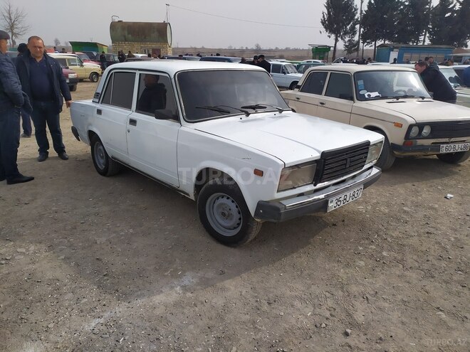 LADA (VAZ) 2107 2000, 200,000 km - 1.6 л - Qazax