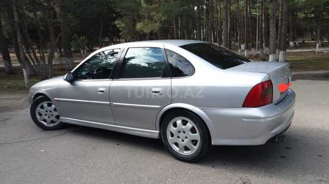 Opel Vectra 1999, 425,000 km - 2.0 л - Sumqayıt