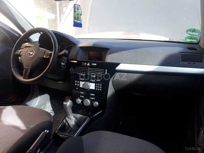 Opel Astra 2010, 189,621 km - 1.4 л - Quba