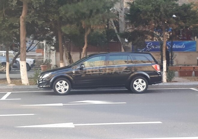 Opel Astra 2010, 189,621 km - 1.4 л - Quba