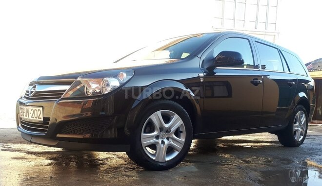 Opel Astra 2010, 189,621 km - 1.4 л - Quba